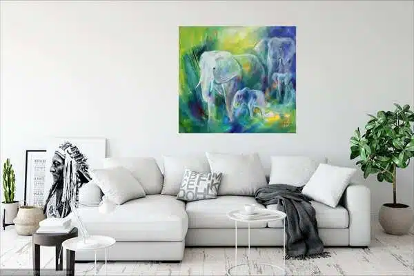 Malerier til stuen - Elefantmaleri over sofaen på den hvide væg