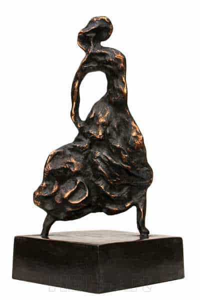 Bronze skulptur af flamencokvinde på bronzesokkel