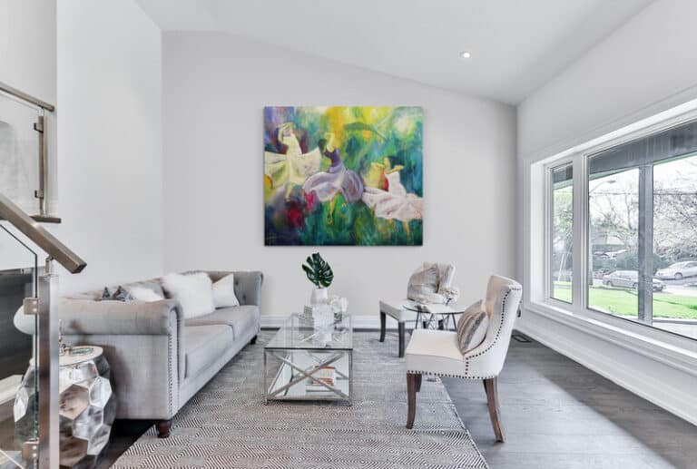 Store malerier i stue