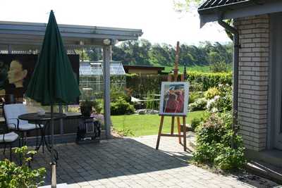 Kunst i pinsen - Åbent atelier med kunst i haven og udsigt over Skuldelev ås