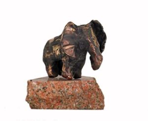 Elefant som bronzeskulptur