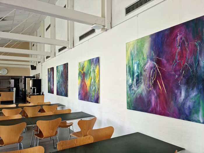 Virksomheds kunst i kantinen